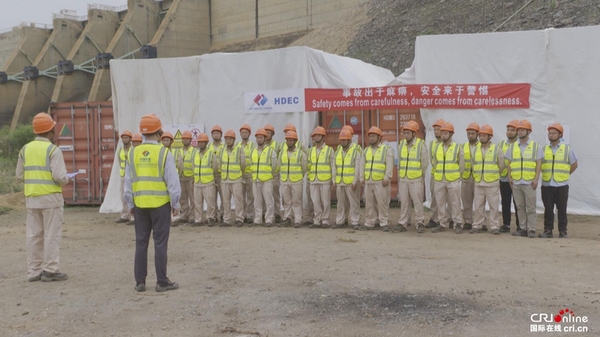 中国建设者助力尼日利亚第一大水电站升级扩容_fororder_20240503151837876